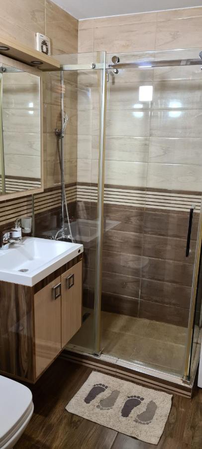 Grey Novi Apartment Belgrade
